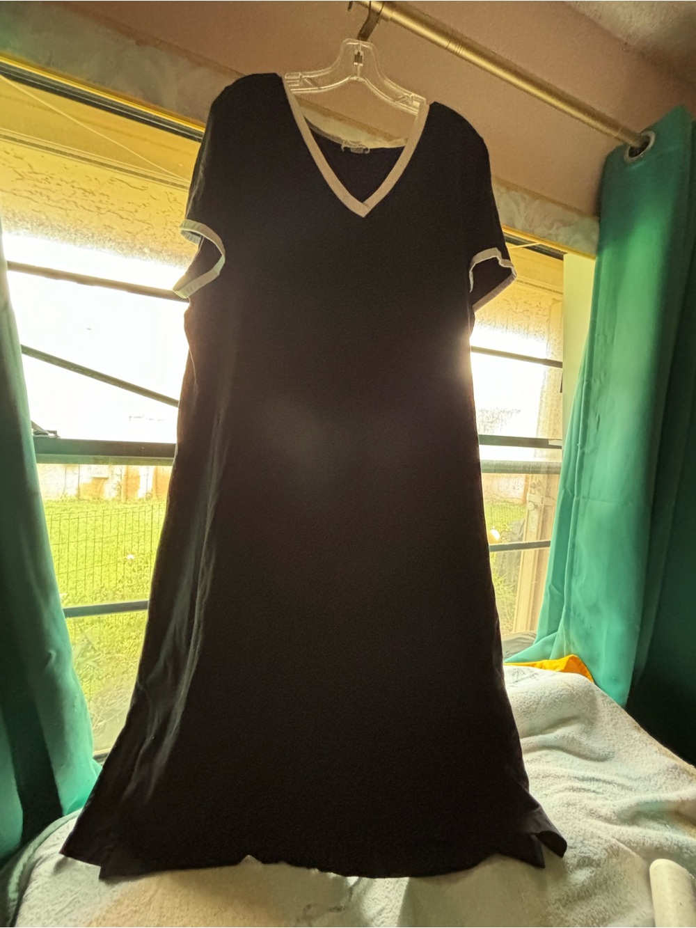 Black V-Neck Short Sleeve Dress